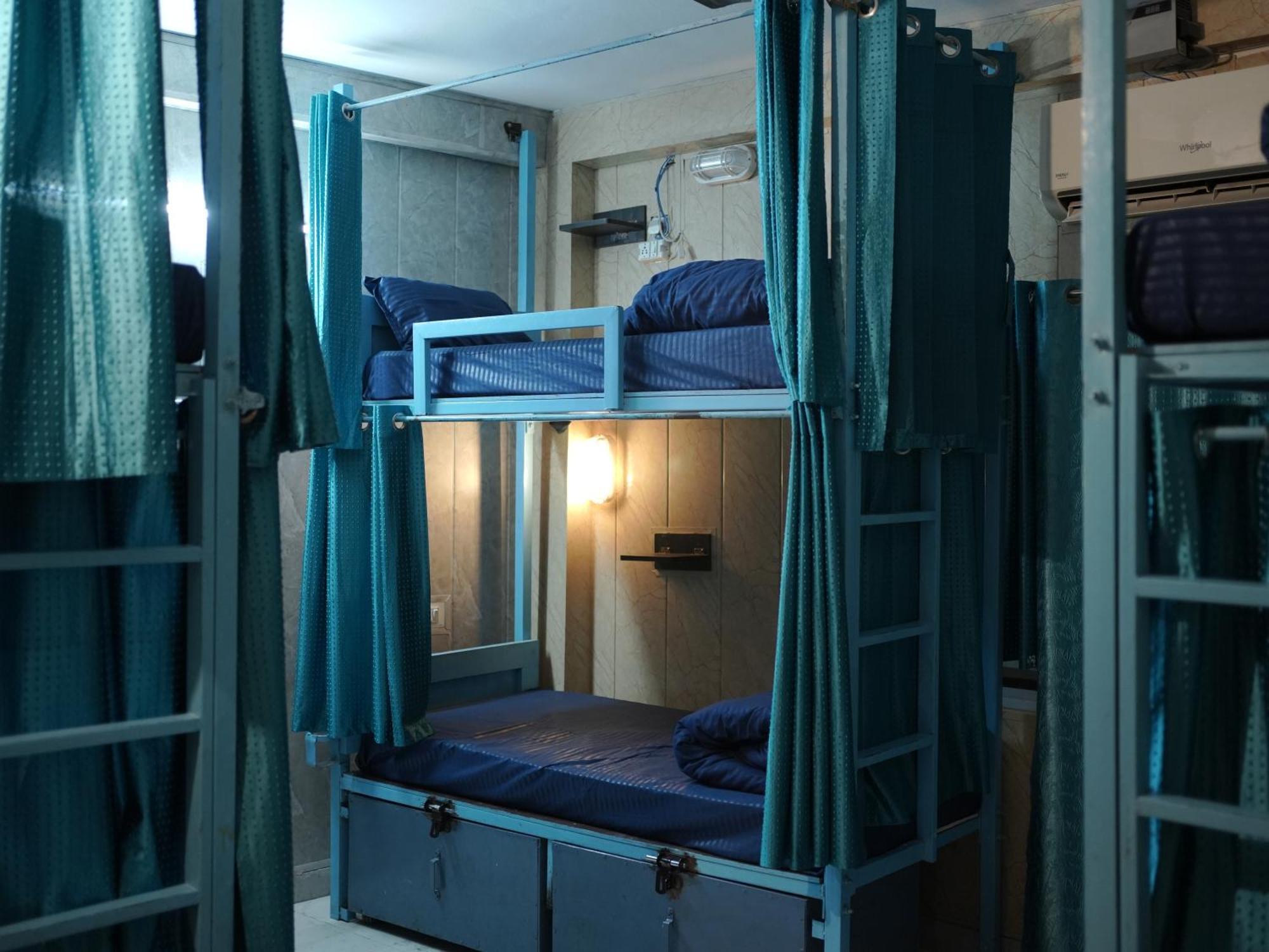 Skyard Rishikesh, Laxman Jhula Hostel Ngoại thất bức ảnh