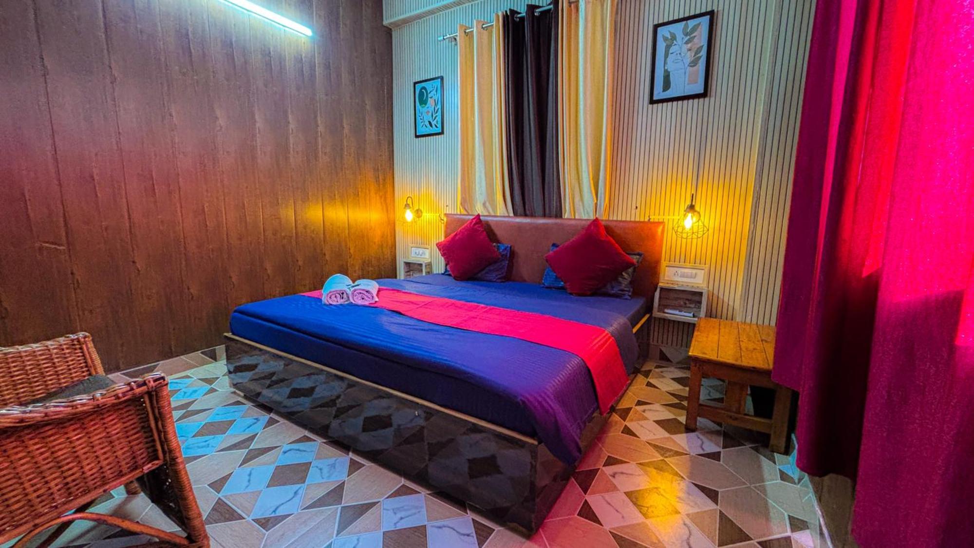 Skyard Rishikesh, Laxman Jhula Hostel Ngoại thất bức ảnh