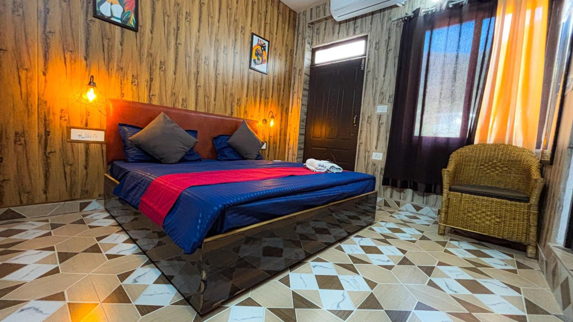 Skyard Rishikesh, Laxman Jhula Hostel Ngoại thất bức ảnh