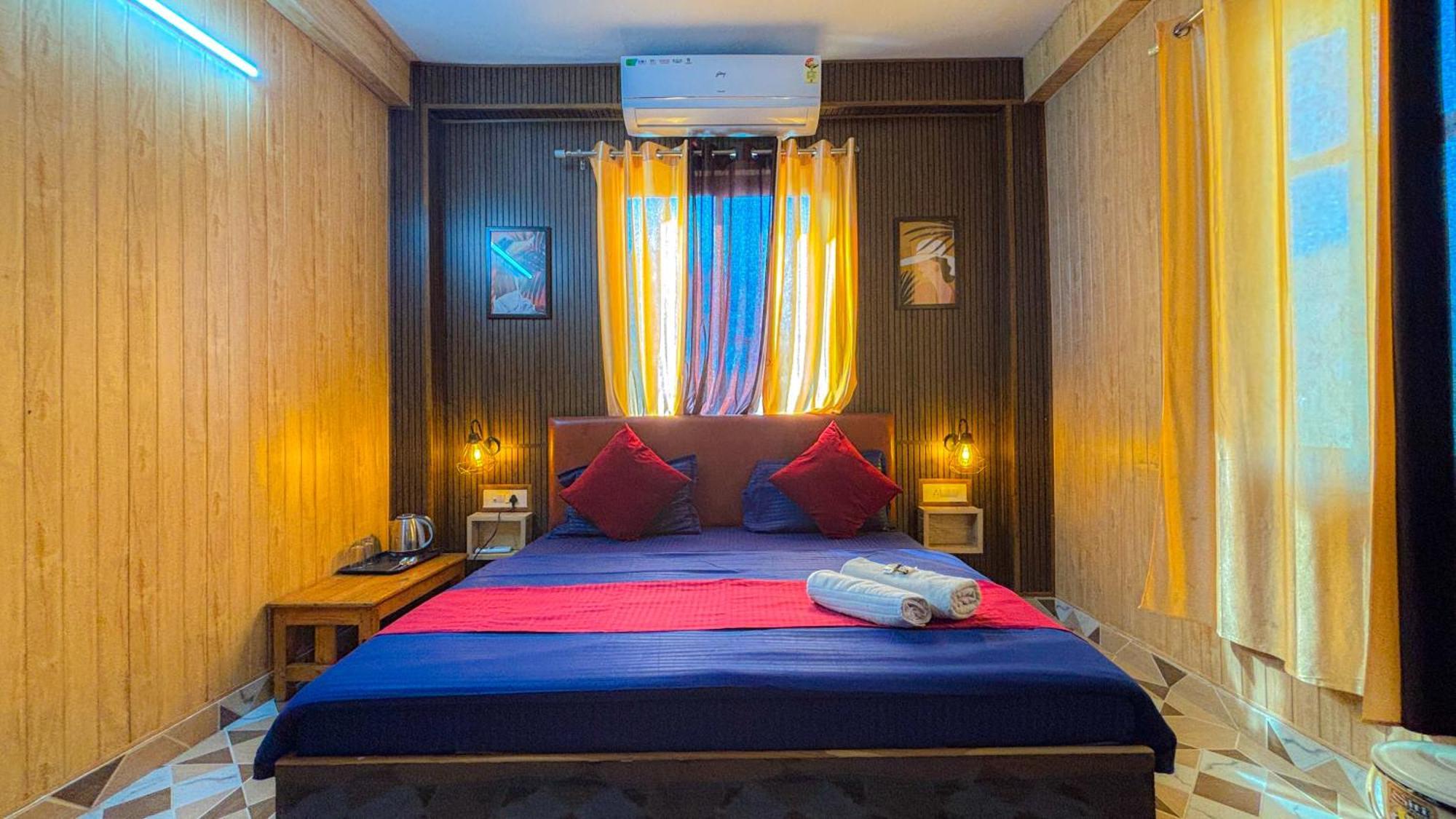 Skyard Rishikesh, Laxman Jhula Hostel Ngoại thất bức ảnh